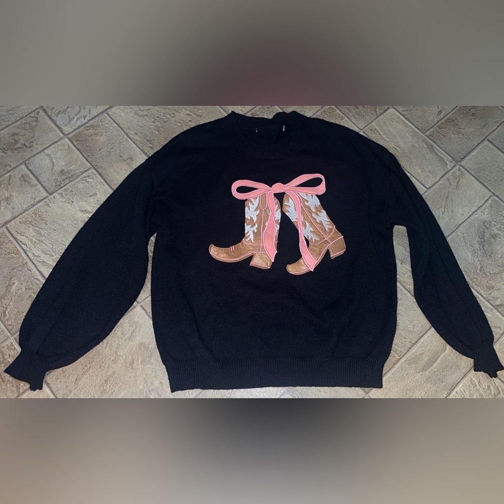 Stylish Black Sweater with Pink and Brown Boot Design
